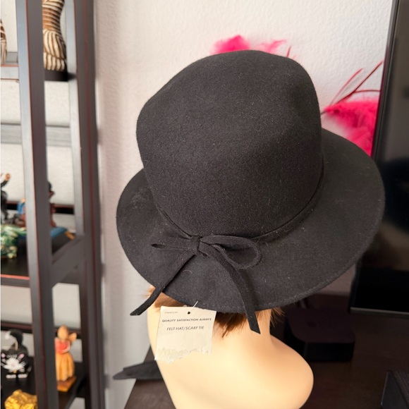 Vintage Black Wool Wide-Brim Hat with Scarf - Picture 8 of 10